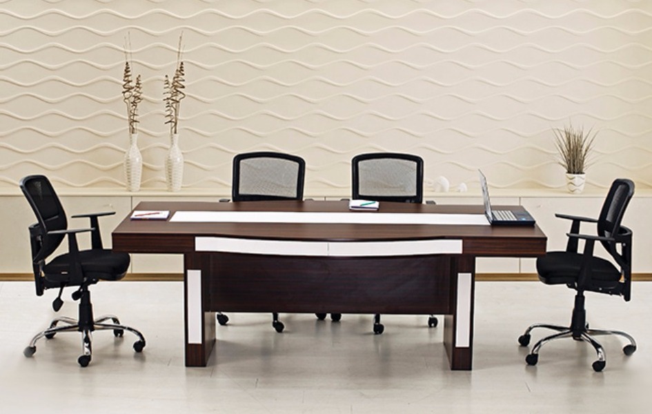 Klass Meeting Table